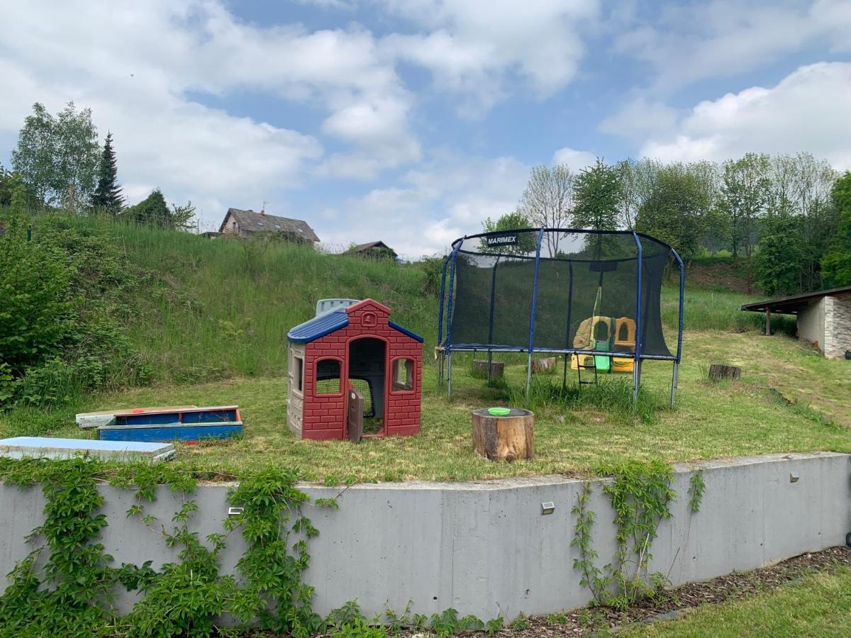 Apartman S Bazenem A Saunou Kadaň Extérieur photo